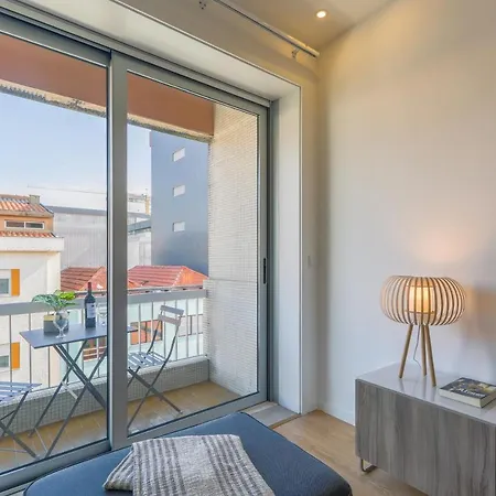Trindade Family Apartment W/ Parking Place-2
