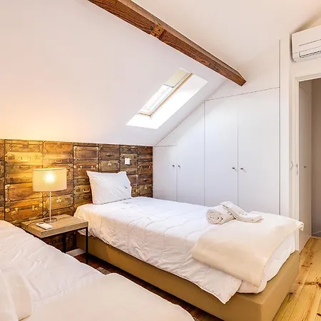 Hopstays Oporto Tiles 2 - City Center Duplex-3
