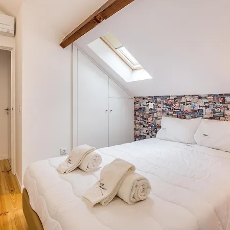 Hopstays Oporto Tiles 2 - City Center Duplex-3