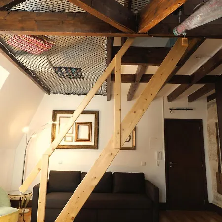 Framer'S House - World'S Oldest Framing Atelier-3