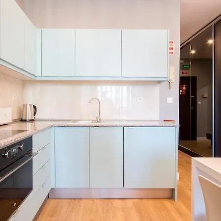 NEW! Apartamento Galé (wifi, estacionamento, elevador) 418-2