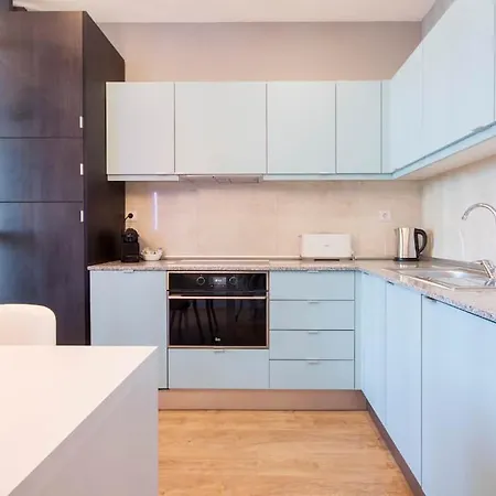 NEW! Apartamento Galé (wifi, estacionamento, elevador) 418-3