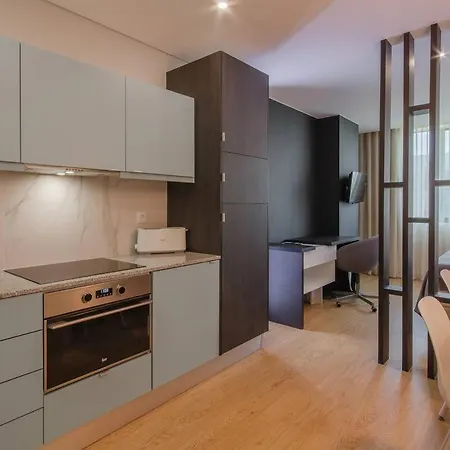 NEW!! Galé 406 Center Apartment (wifi, parking)-2