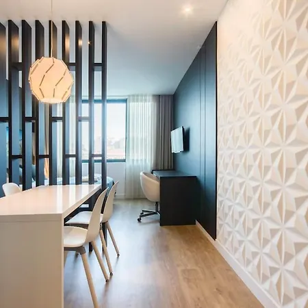 NEW! Galé Modern Apartment(elevator,parking) 446-3