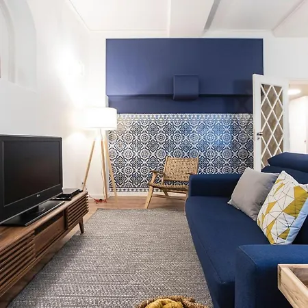 Tasteful 2Br Flat In Art District By Lovelystay-2
