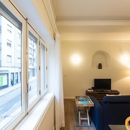 Tasteful 2Br Flat In Art District By Lovelystay-3