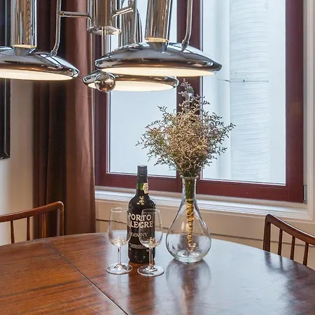 Vintage River Flat By Ml Apartments-3