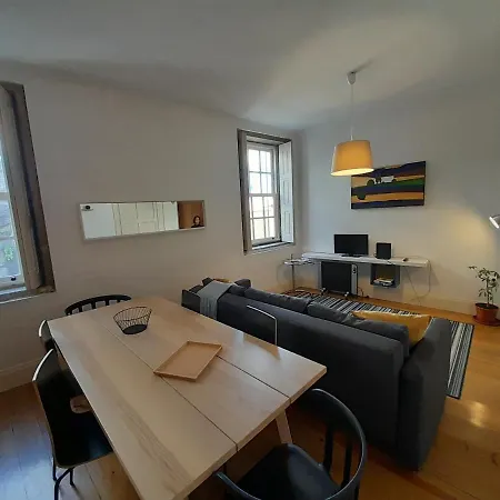 Comfortable Central 2 Bedrooms Apartments By Great&Cosy-2