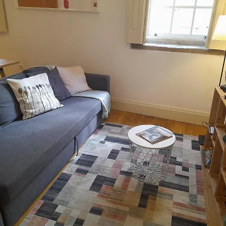 Comfortable Central 2 Bedrooms Apartments By Great&Cosy-3