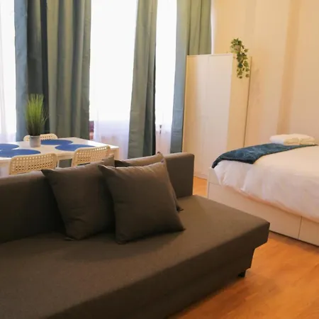 Bonsai Apartment II-3