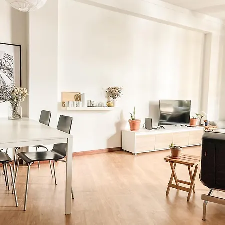 Central Loft With Free Parking-2