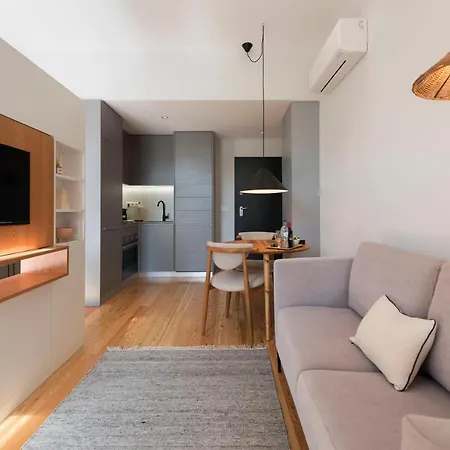 Tripas-Coracao, Almada Charming City Center-2