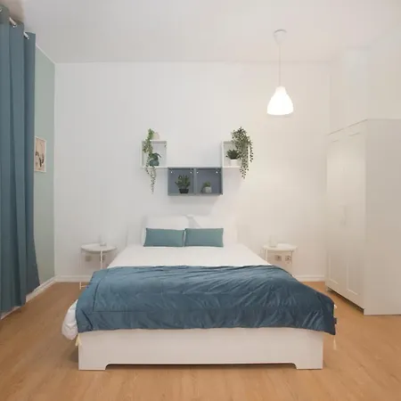 Bonsai Apartment III-2