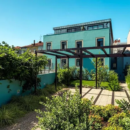 Swimming Pool Luxury House 1-2