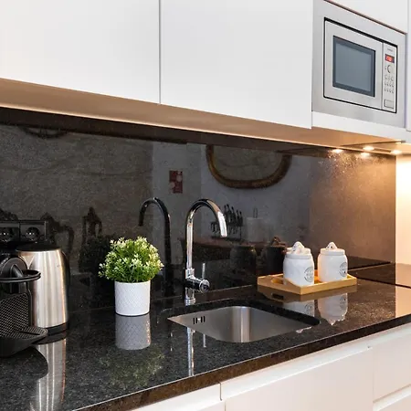 Majestic Cafe - Porto City Center Modern Apartment-3
