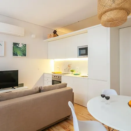 Charming T2 By Indulge Porto Flats-2