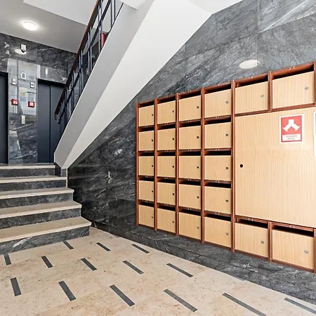Ceuta Studio Apartments By Lovelystay-2