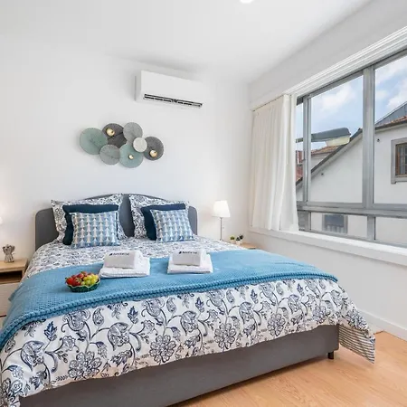 Host Wise - Comfy Sunny Flat - Prime Location-3