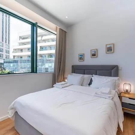 Window To Porto By Amber Star Rent-2