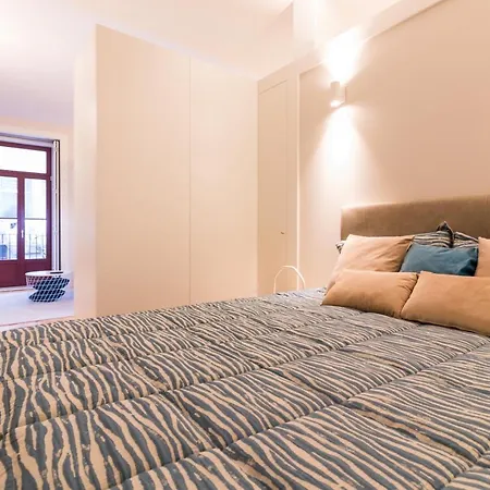 On Apartments - Coliseu-3