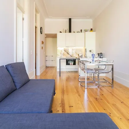 Duque Flat - Ac & Balcony By Lovelystay-2