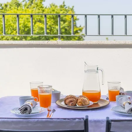 Terrace Pool Apartment Oporto By Lovelystay-2
