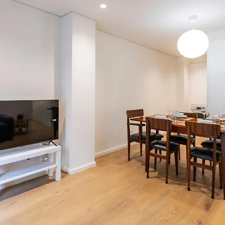 Fantastic Cedofeita Apartment by Unique Hosts-2