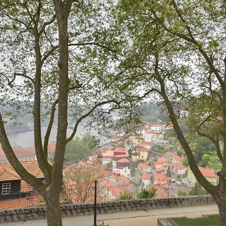 Porto Downtown River-3