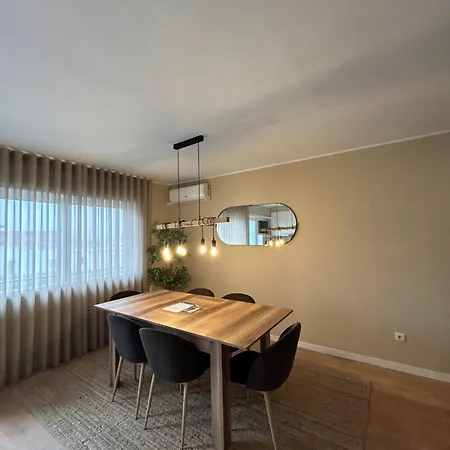 Oporto Near Family Apartments - Free Parking-2