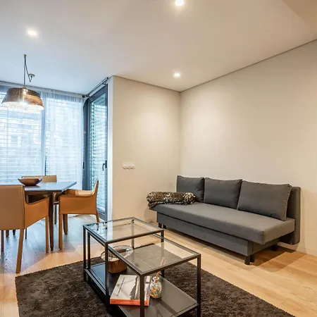 Primrose 1Br Delight W Parking By Lovelystay-2