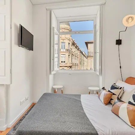 Host Wise - Lovely Shinny Flats With Balcony - Clerigos-3