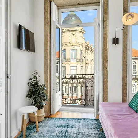 Host Wise - Lovely Shinny Flats With Balcony - Clerigos-2