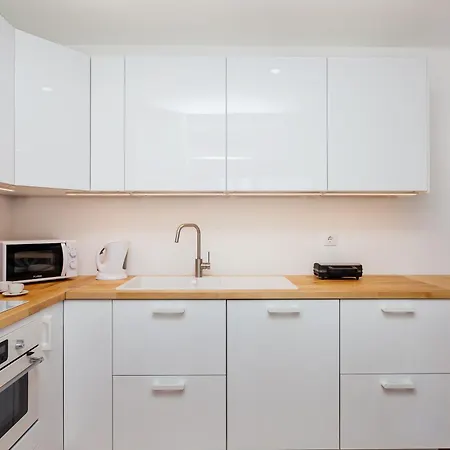 Sancha Apartment - In The Centre Near The Aliados-3