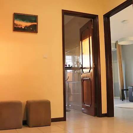 Сomfortable Apartments And Free Garage Parking-3