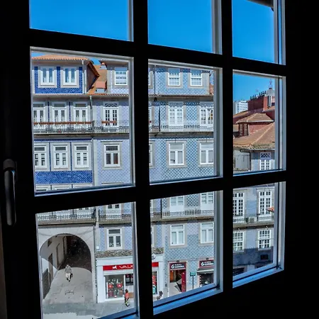 Authentic Porto Suites-3
