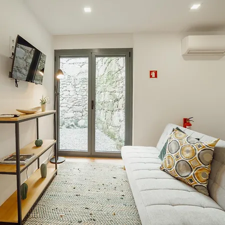 Courtyard Oporto Design Apartments By Vacationy-3