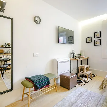 Door 65 - Historical Center Apartments-3