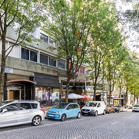 2Br Wonder In The City Center By Lovelystay-3
