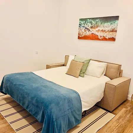 Bright Apartment With Garden-3