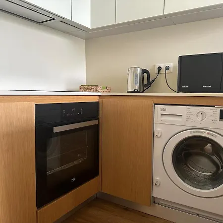 Best - Apartment With Ac, Parking And Balcony-3