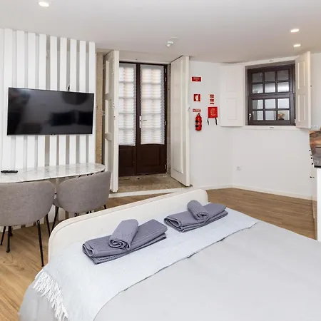 Trindade Trendy Studio 15-2
