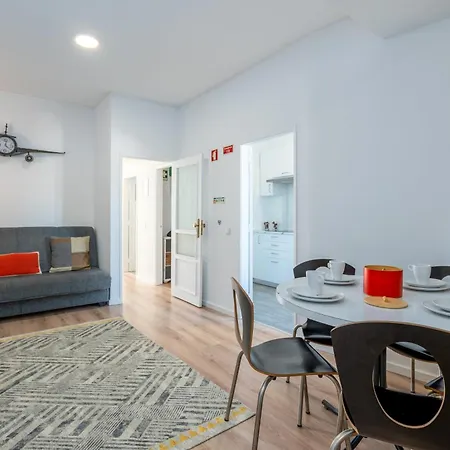 Opo Bolhao Flats By Destiny Houses-3