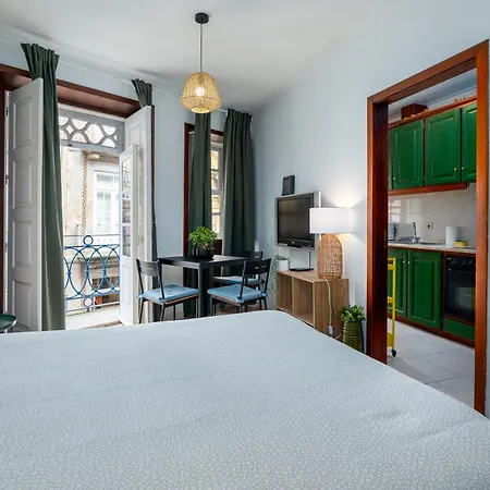 Renovated Feb25 Clerigos Cozy Balcony With Self Check In-3
