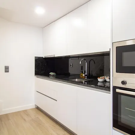 Quiet Duplex W Patio In Lapa By Lovelystay-2