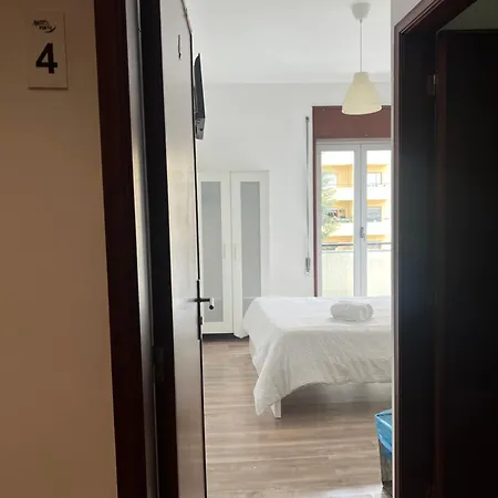 Moreira Guest House-3