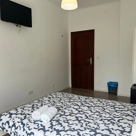 Moreira Guest House-2