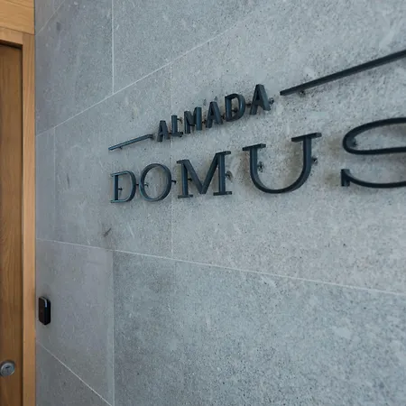 Almada Domus-2