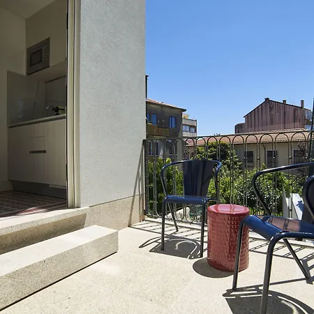 Pause Apartments-3