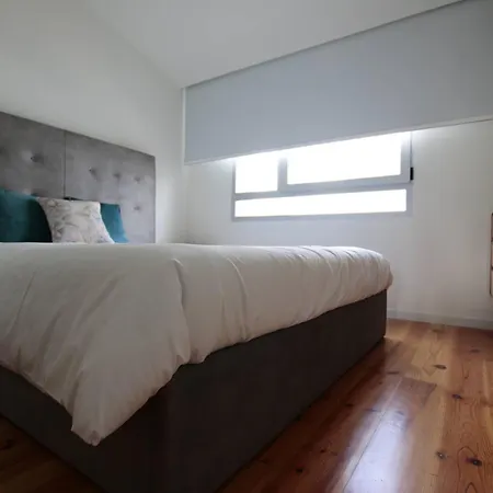 OPORTO GUEST Natária Flats with Parking-3