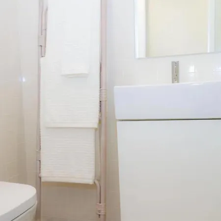 Liiiving In Porto | Central Garden Flat-3